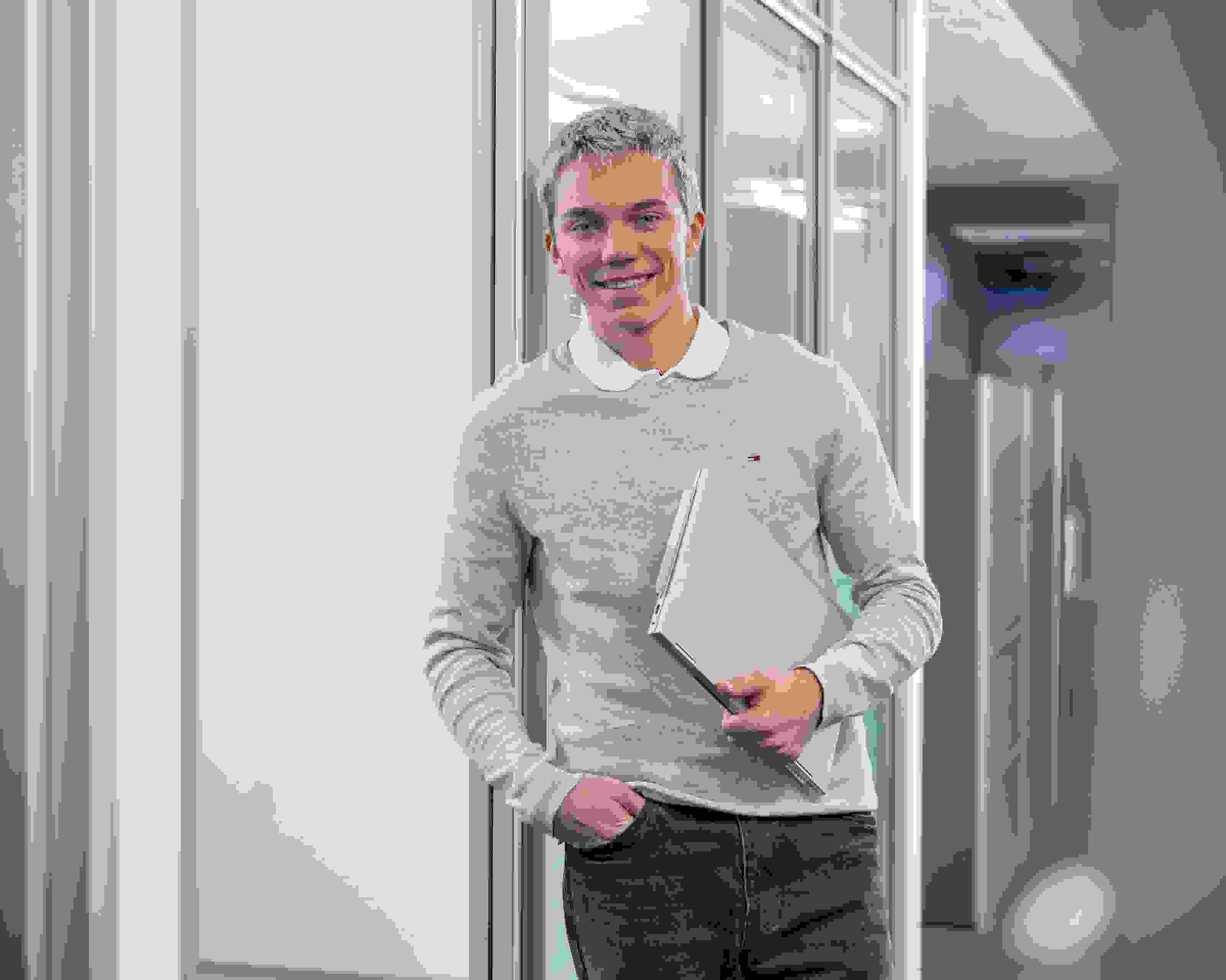 B0042934-Luca-Haenggeli