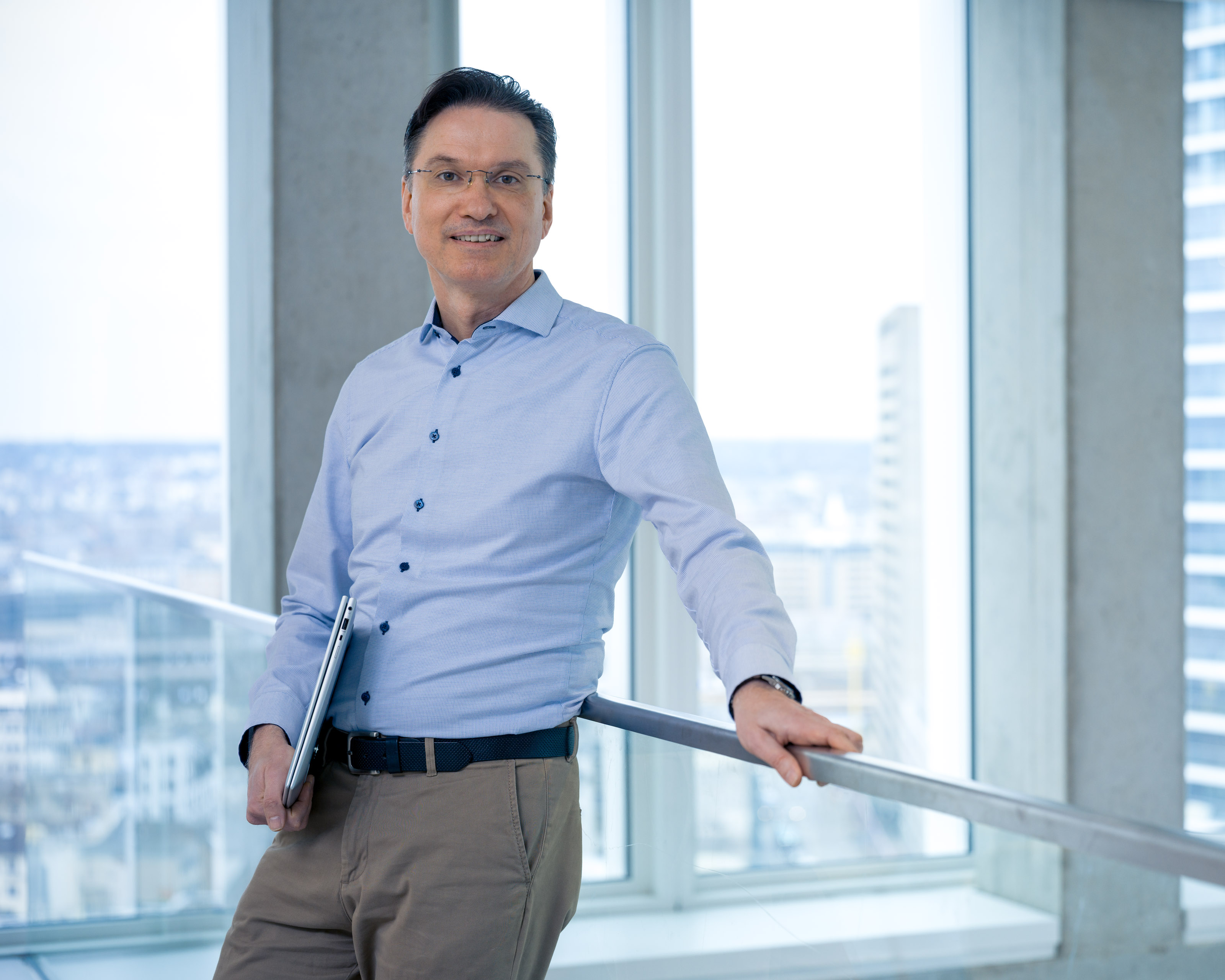 B0044830-André-Thiel