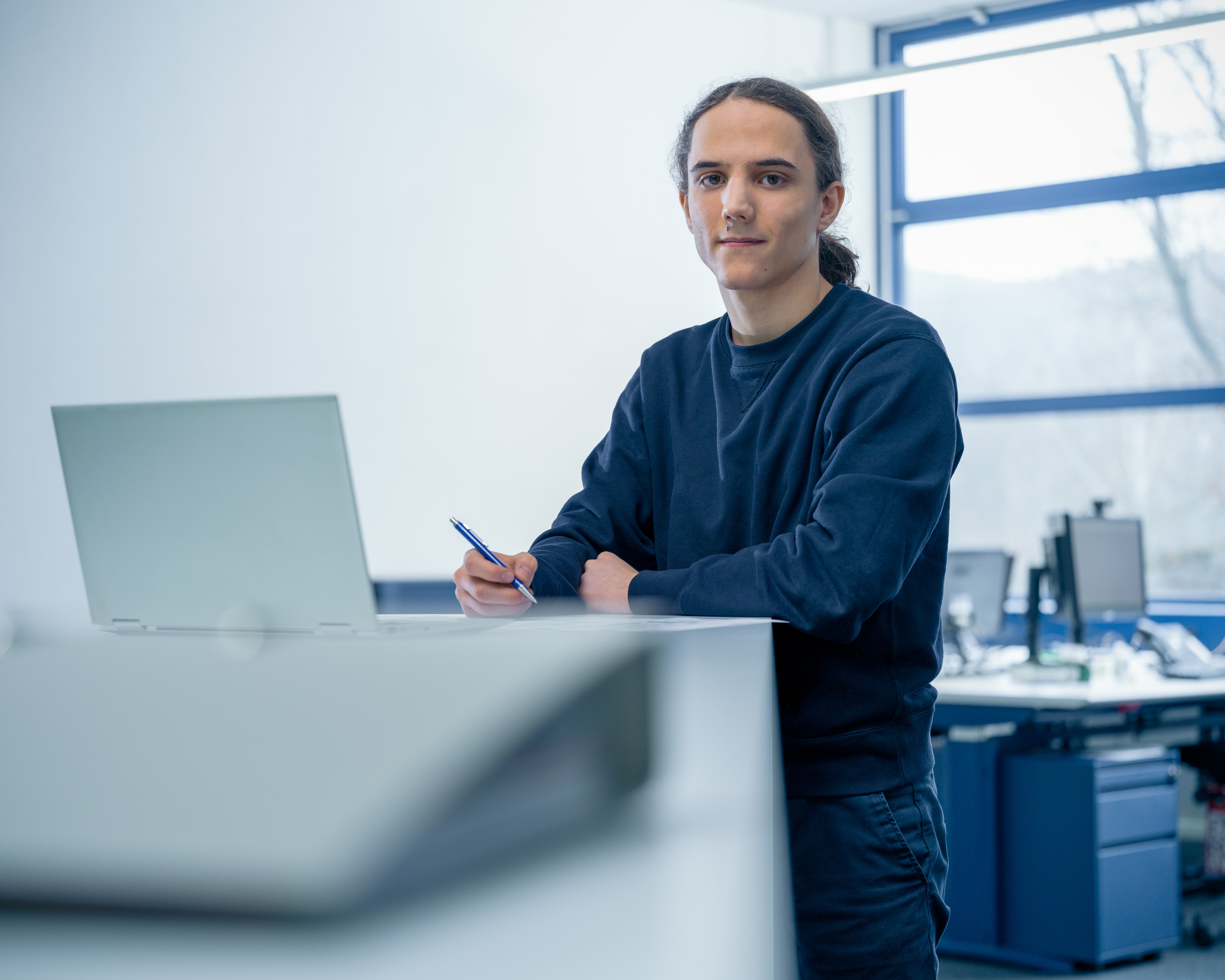 B0042029-David-Mann.jpg B0042029-David-Mann