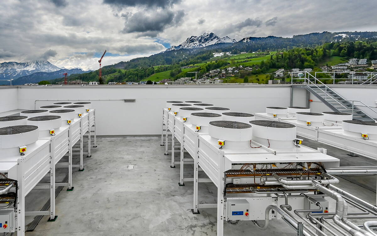 cs_prodega_kriens_teaser2.jpg Gaskühler auf dem Dach