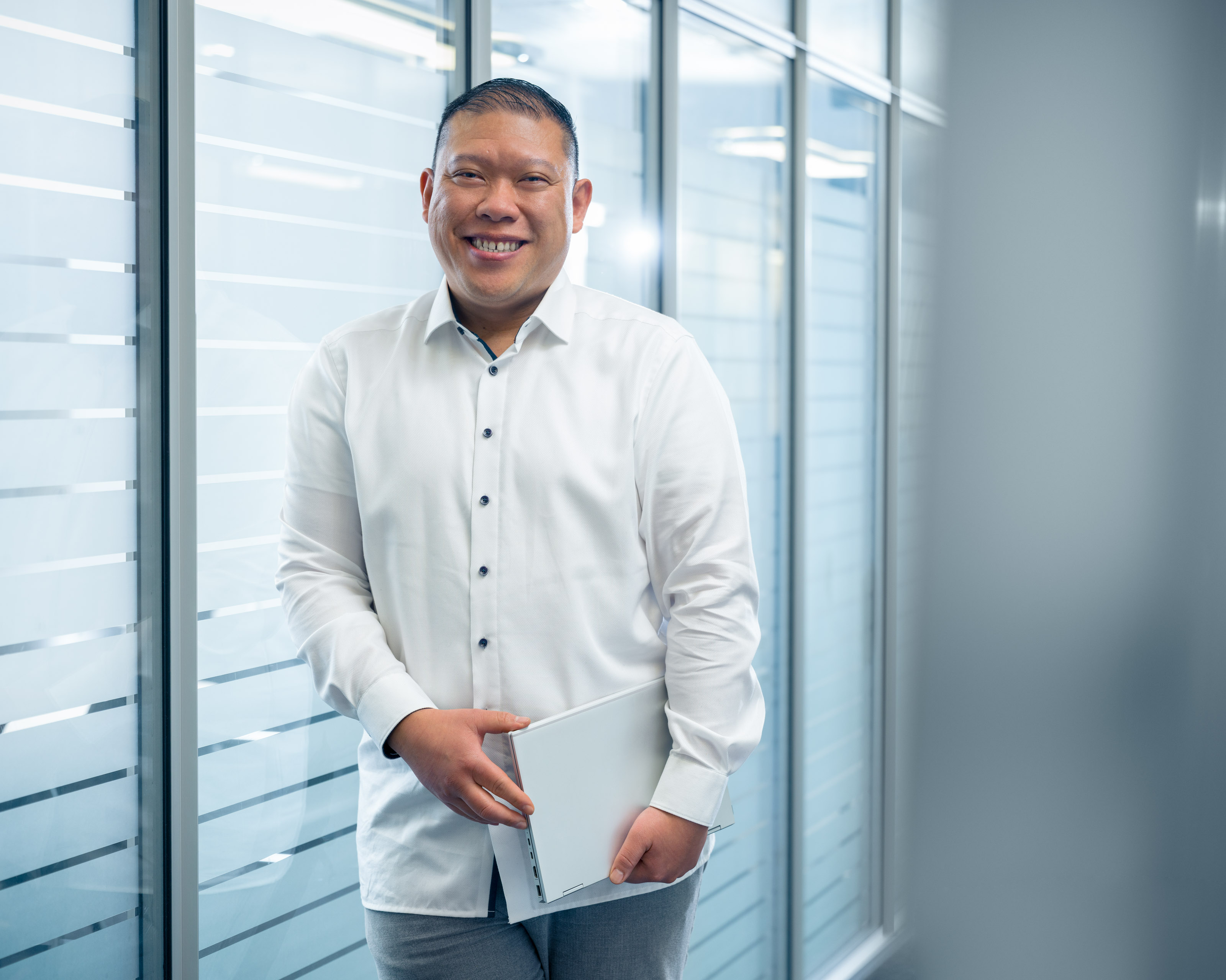 B0042971-Schelar-Chung.jpg B0042971-Schelar-Chung